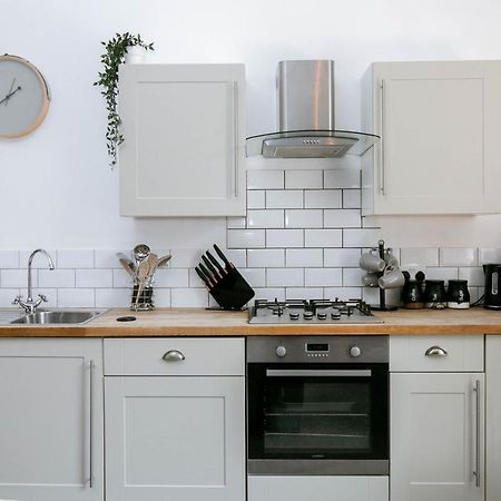 Peaceful Apartment - Dedicated Free Parking - Walk To Centre, Uni, Hosp - Business And Leisure - Contact For Long Stays Exeter Bagian luar foto