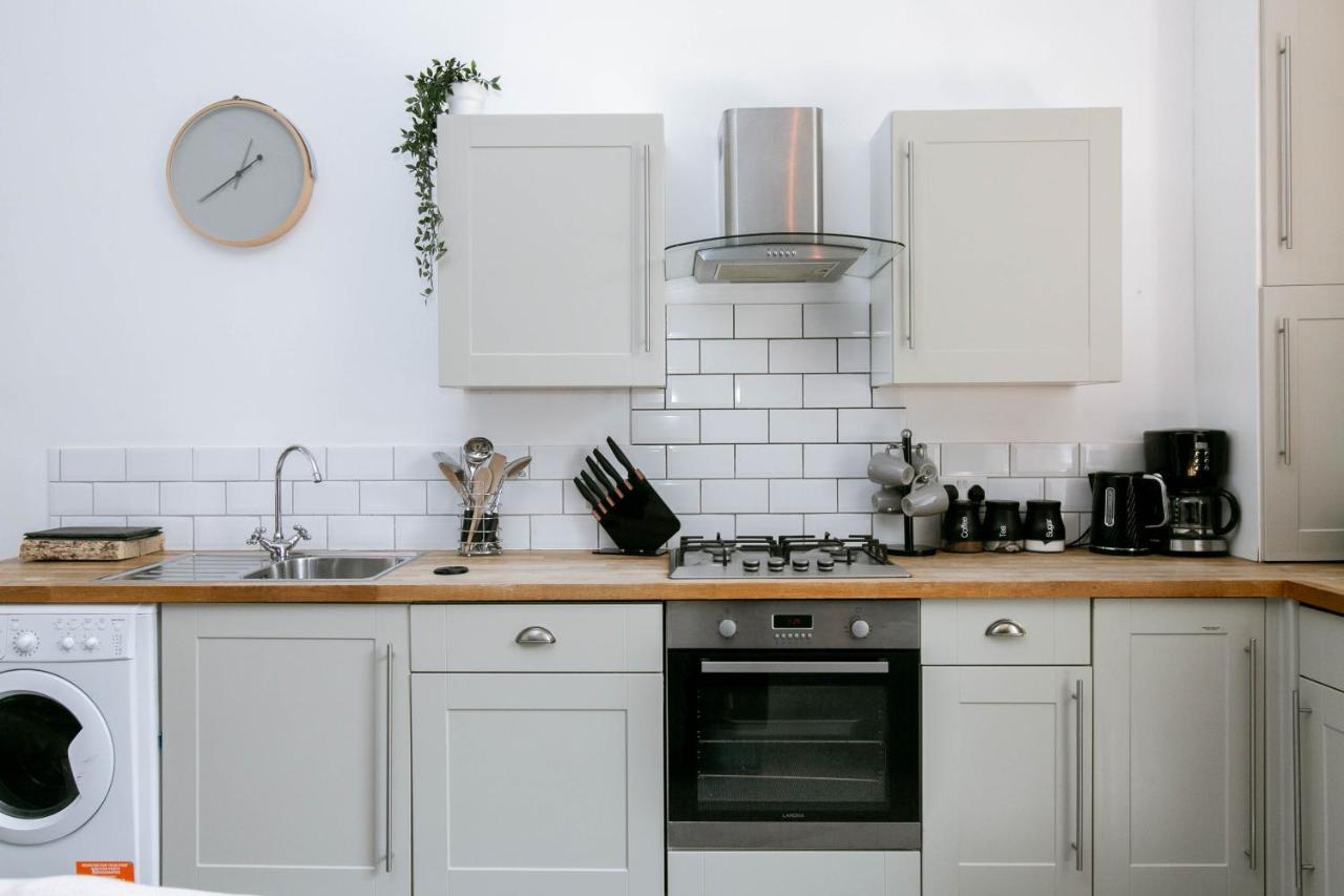 Peaceful Apartment - Dedicated Free Parking - Walk To Centre, Uni, Hosp - Business And Leisure - Contact For Long Stays Exeter Bagian luar foto