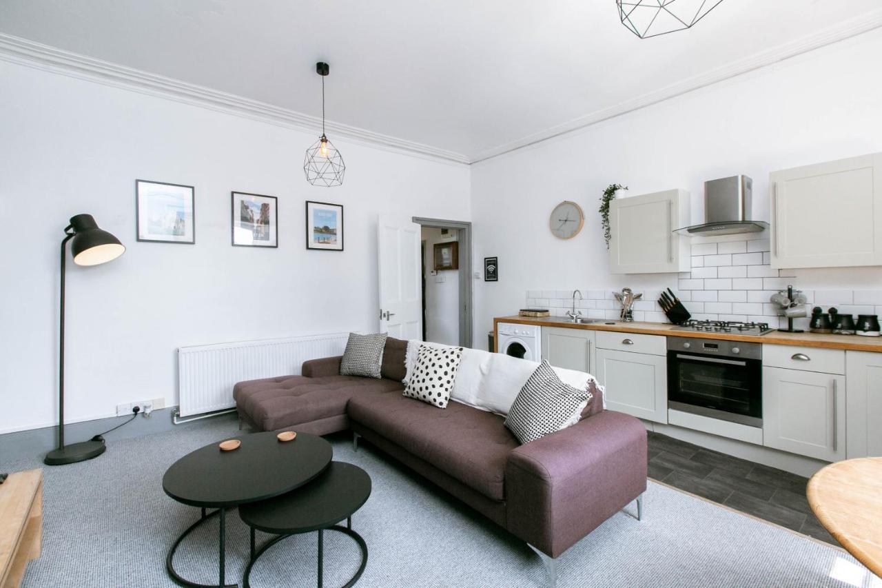 Peaceful Apartment - Dedicated Free Parking - Walk To Centre, Uni, Hosp - Business And Leisure - Contact For Long Stays Exeter Bagian luar foto
