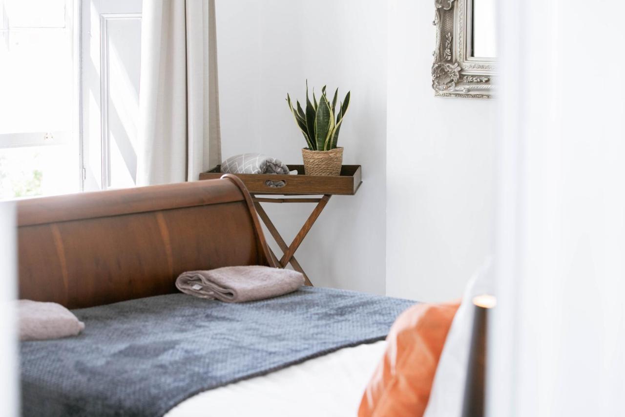 Peaceful Apartment - Dedicated Free Parking - Walk To Centre, Uni, Hosp - Business And Leisure - Contact For Long Stays Exeter Bagian luar foto